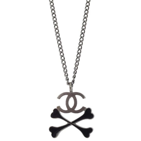 Chanel CC Crossbones Pendant Necklace Silver Black 03P 186871 - Picture 1 of 4